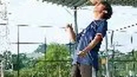 詹姆斯接球快攻上篮得分，实现2+1